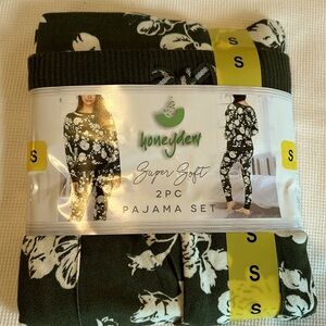 Honeydew Super Soft 2 pc Pajama Set Green and White Size Small